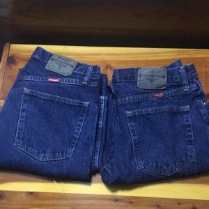 2 pair Men’s Wrangler regular fit 33x32 jeans